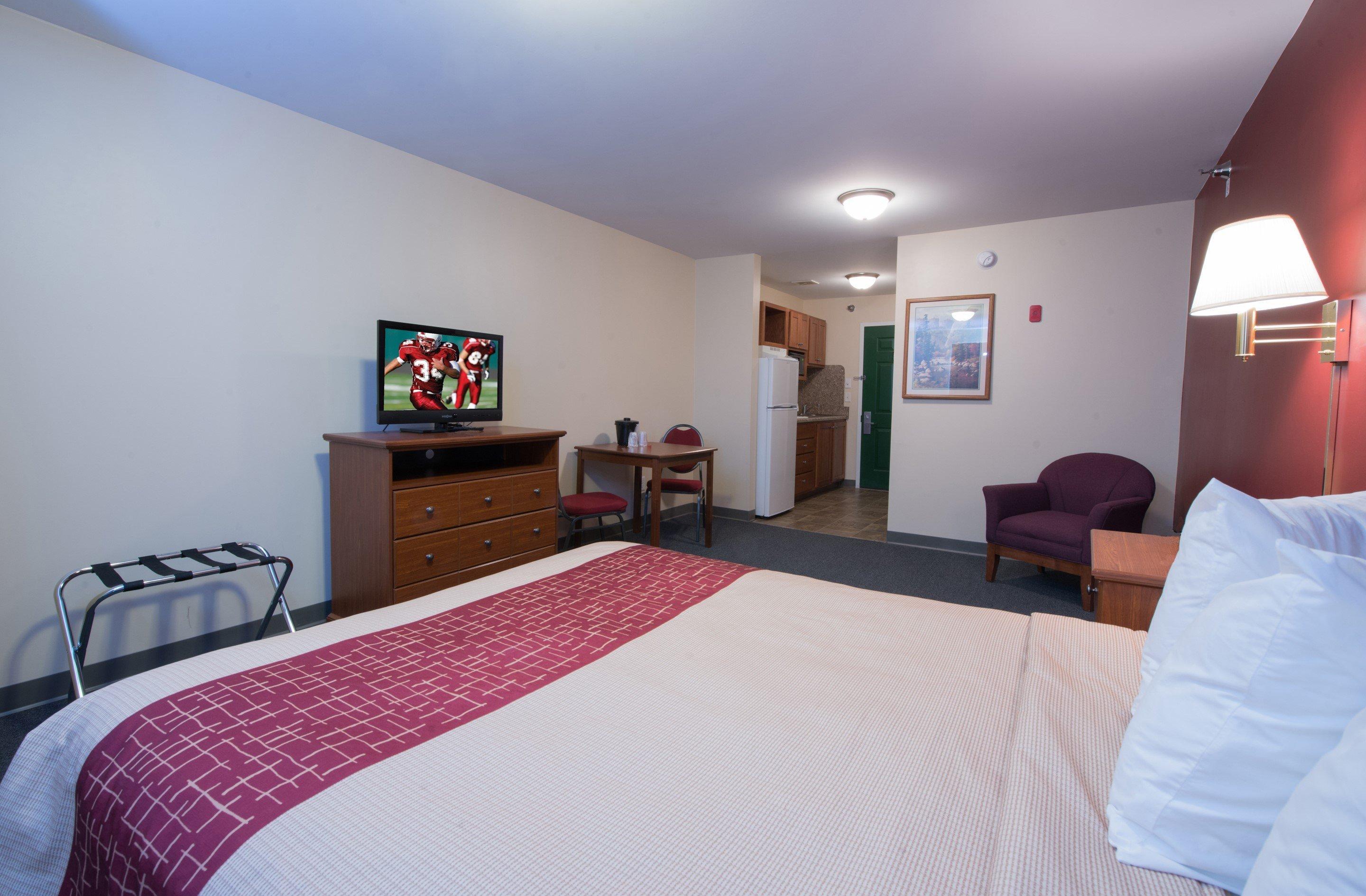 Red Roof Inn & Suites Dickinson Exteriör bild